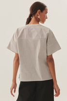 Exquise-Kuşgözü Bağcık Detaylı Rahat Kesim Çizgili Bluz-Bluz-4-Milagron.com