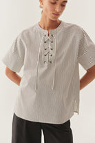 Exquise-Kuşgözü Bağcık Detaylı Rahat Kesim Çizgili Bluz-Bluz-5-Milagron.com