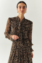 Exquise-Leopar Desen Fular Yakalı Astarlı Regular Bluz-BLUZ-1-Milagron.com