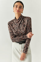 Exquise-Leopar Desenli Boğazlı Slim Fit Uzun Kollu Örme Bluz-BLUZ-1-Milagron.com