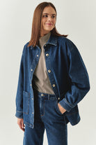 Exquise-Metal Düğme Detaylı Regular Cepli Denim İndigo Ceket-CEKET-2-Milagron.com