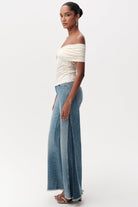 Omuzları Açık Metal Tokalı Slim Fit Örme Krem Bluz