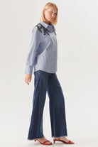 Exquise-Omuzları Taş İşlemeli Regular Fit çizgili Gömlek-Gömlek-3-Milagron.com