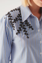 Exquise-Omuzları Taş İşlemeli Regular Fit çizgili Gömlek-Gömlek-5-Milagron.com