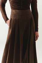 Exquise-Pileli Yüksel Bel Geniş Paçalı Regular Cepli Kahve Pantolon-PANTOLON-6-Milagron.com