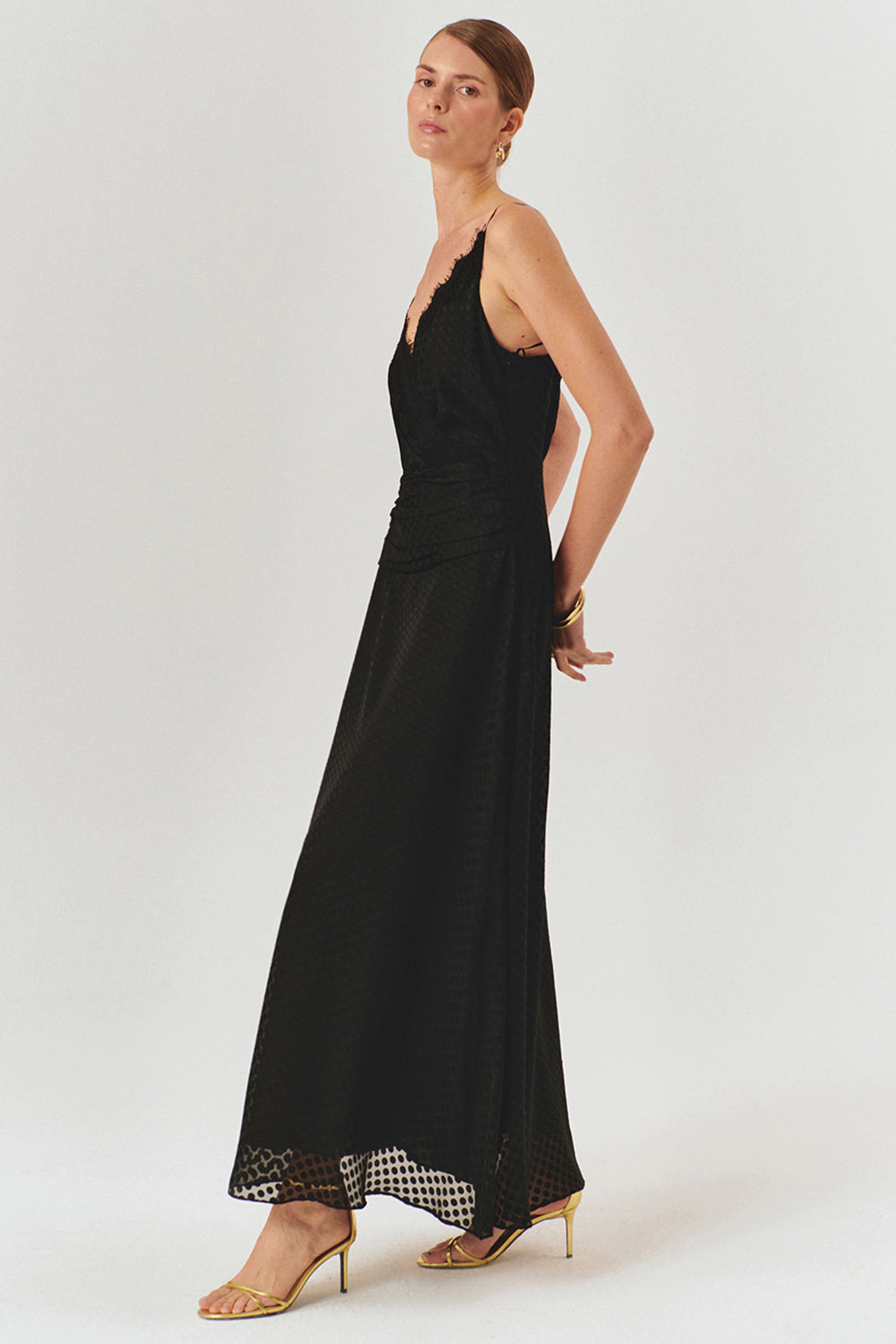 Exquise-Puantiye Detaylı Bele Oturan Askılı Siyah Maxi Elbise-ELBİSE-2-Milagron.com