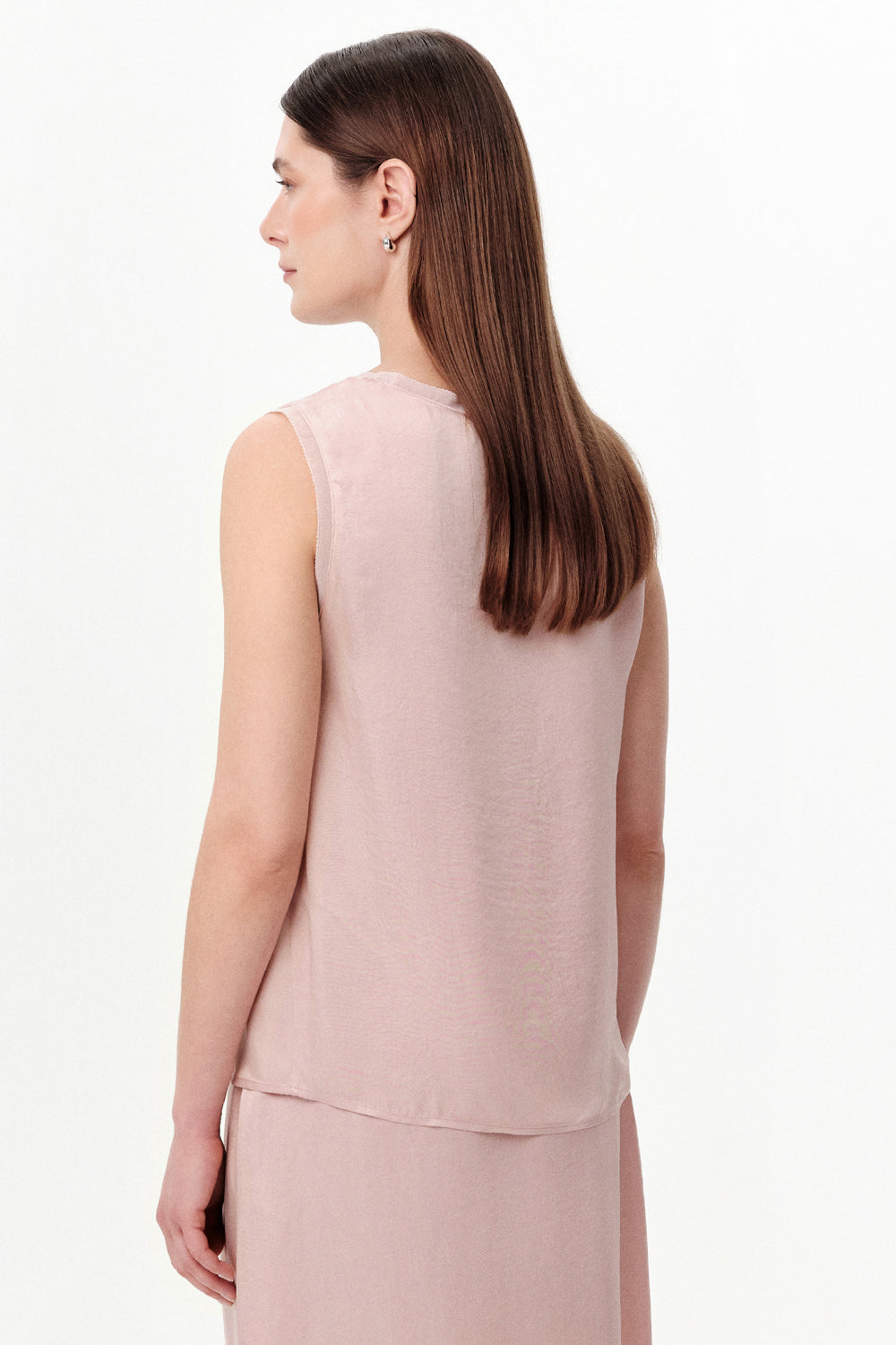 Exquise-Yuvarlak Yaka Saten Yüzeyli Ajurlu Regular Pembe Bluz-Bluz-5-Milagron.com