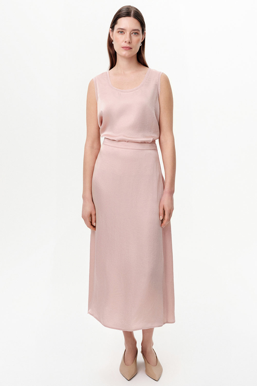 Exquise-Yuvarlak Yaka Saten Yüzeyli Ajurlu Regular Pembe Bluz-Bluz-7-Milagron.com