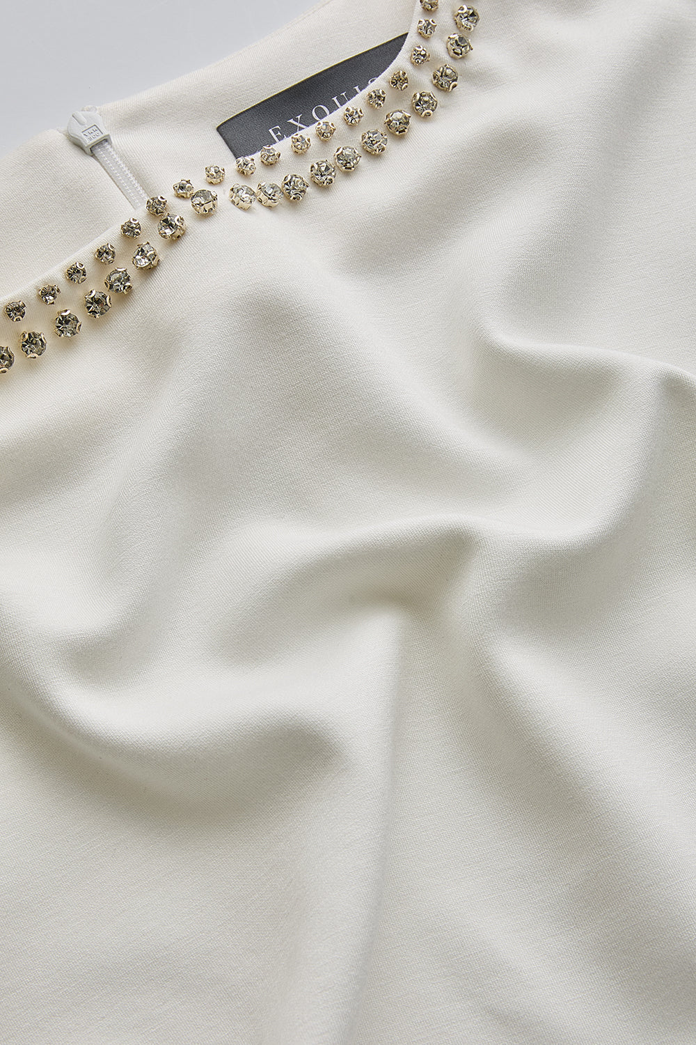 Exquise-Taş Detaylı Kayık Yaka Kolsuz Regular Kemik örme Bluz-BLUZ-6-Milagron.com