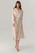 Exquise-Uzun Kol Parlak Dokulu Regular Fit Saten Gömlek-Gömlek-2-Milagron.com