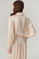 Exquise-Uzun Kol Parlak Dokulu Regular Fit Saten Gömlek-Gömlek-5-Milagron.com