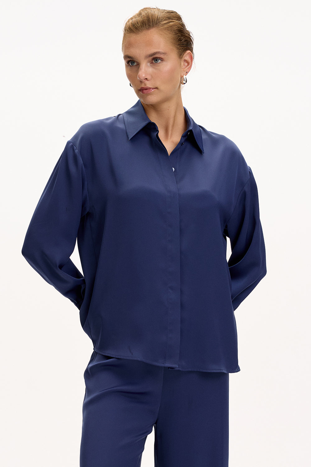 Exquise-Uzun Kollu Klasik Yaka Düğmeli Regular Lacivert Gömlek-GÖMLEK-1-Milagron.com