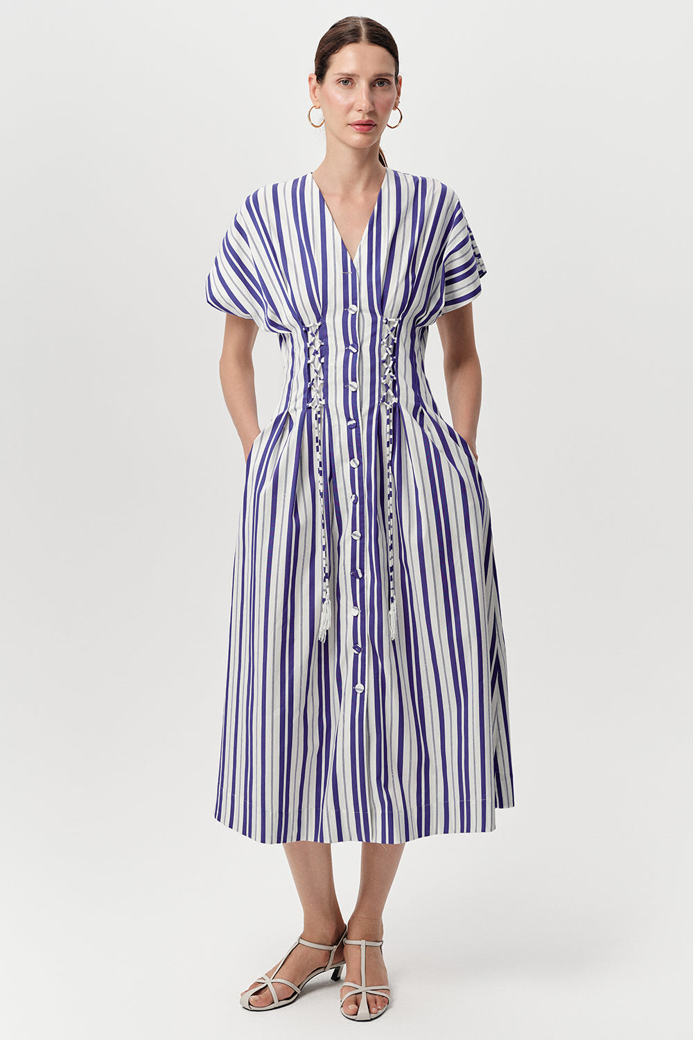 V Yaka Bele Oturan Cepli Regular Midi Saks Kemik Elbise