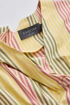 V Yaka Bele Oturan Düğmeli Cepli Regular Mini Çok Renkli Elbise