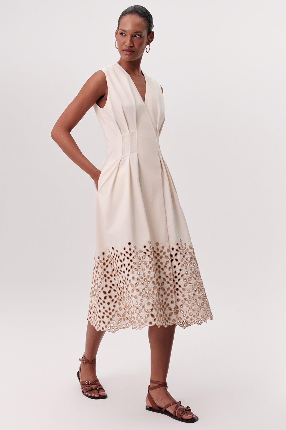 V Yaka Kemerli Cepli Regular Midi Krem Elbise