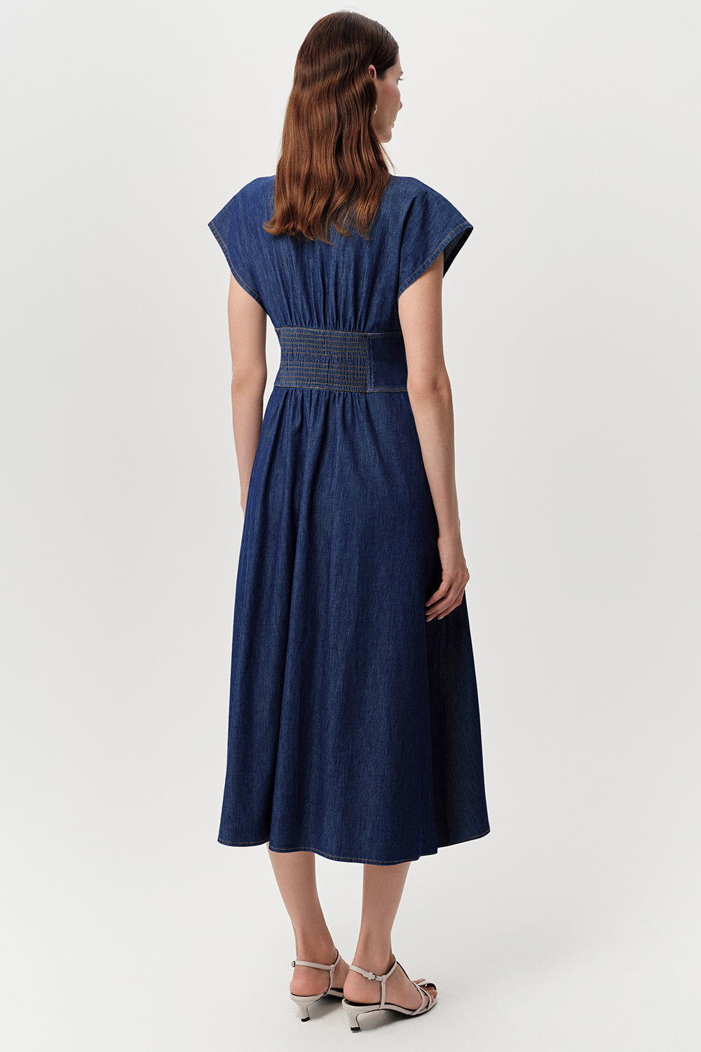 V Yaka Kısa Kollu Cepli Bele Oturan Regular Midi Mavi Elbise