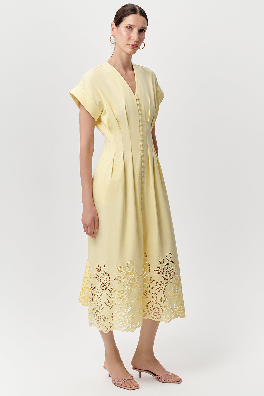V Yaka Kısa Kollu Düğmeli Regular Midi Sarı Elbise