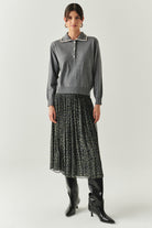 Exquise-Yakası Taşlı Uzun Kollu Regular Triko Gri Bluz-BLUZ-1-Milagron.com