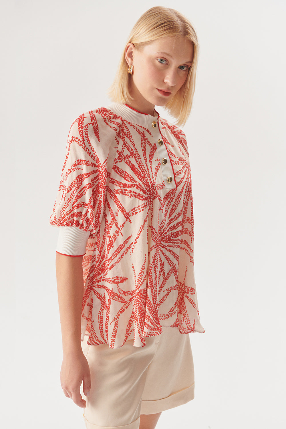 Exquise-Yaprak Desenli Düğme Detaylı Rahat Kesim Rayon şifon Bluz-Bluz-12-Milagron.com