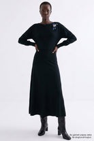 Yarasa Kol Aplikeli Slim Fit Triko Siyah Elbise