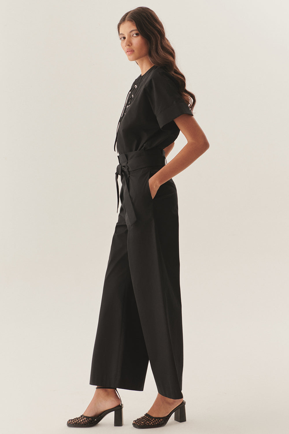 Exquise-Yüksek Bel Kuşaklı Bol Kesim Pamuklu Siyah Pantolon-Pantolon-2-Milagron.com