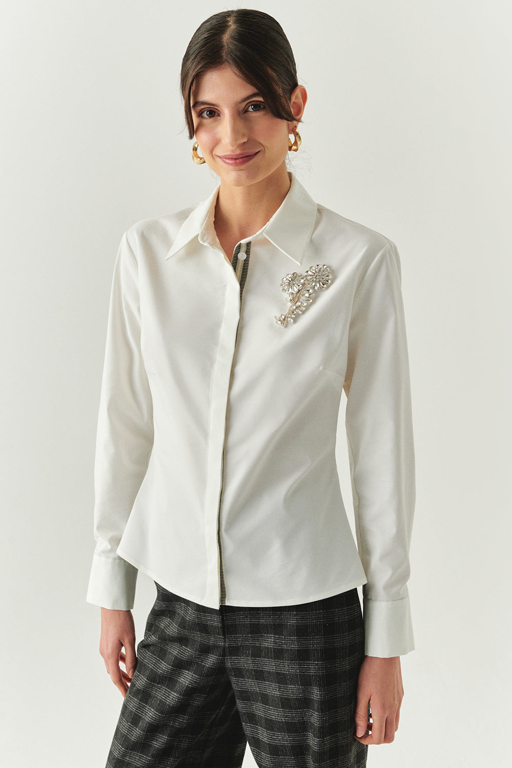 Exquise-çiçek İşlemeli Grogen şeritli Uzun Kollu Slim Fit Ekru Gömlek-GÖMLEK-2-Milagron.com