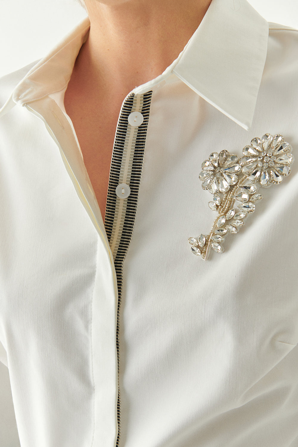 Exquise-çiçek İşlemeli Grogen şeritli Uzun Kollu Slim Fit Ekru Gömlek-GÖMLEK-4-Milagron.com