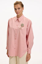 Exquise-çiçek Taş İşlemeli Uzun Kollu Regular Gül Kurusu Gömlek-GÖMLEK-2-Milagron.com