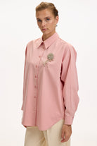 Exquise-çiçek Taş İşlemeli Uzun Kollu Regular Gül Kurusu Gömlek-GÖMLEK-4-Milagron.com