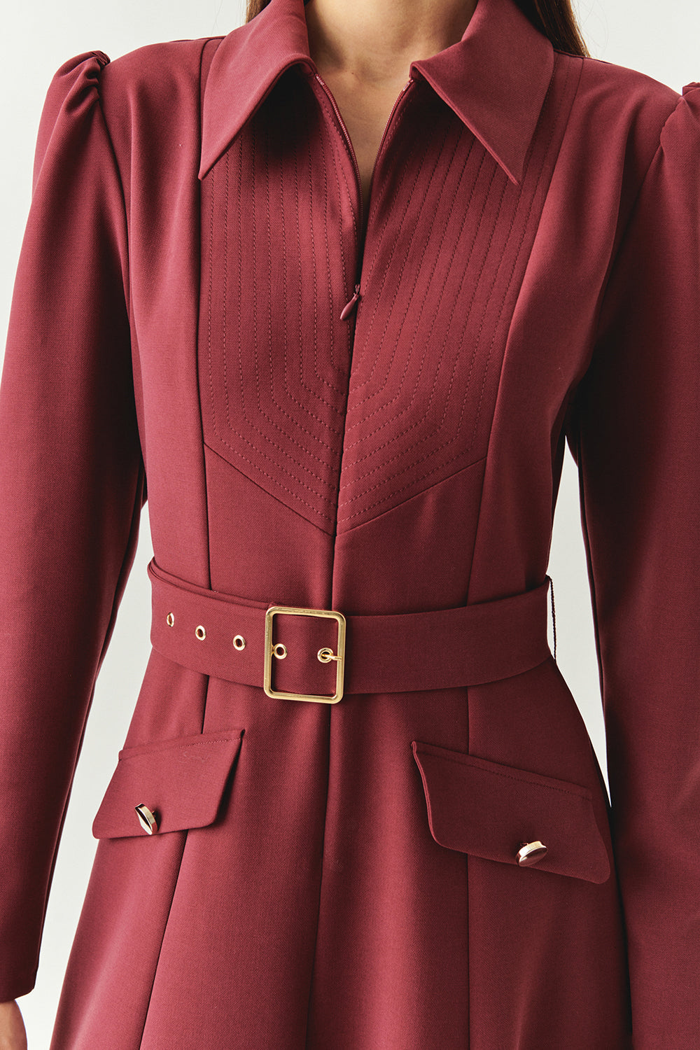 Exquise-Önden Fermuarlı Kemerli Uzun Kol Slim Fit Vişne Midi Elbise-ELBİSE-5-Milagron.com