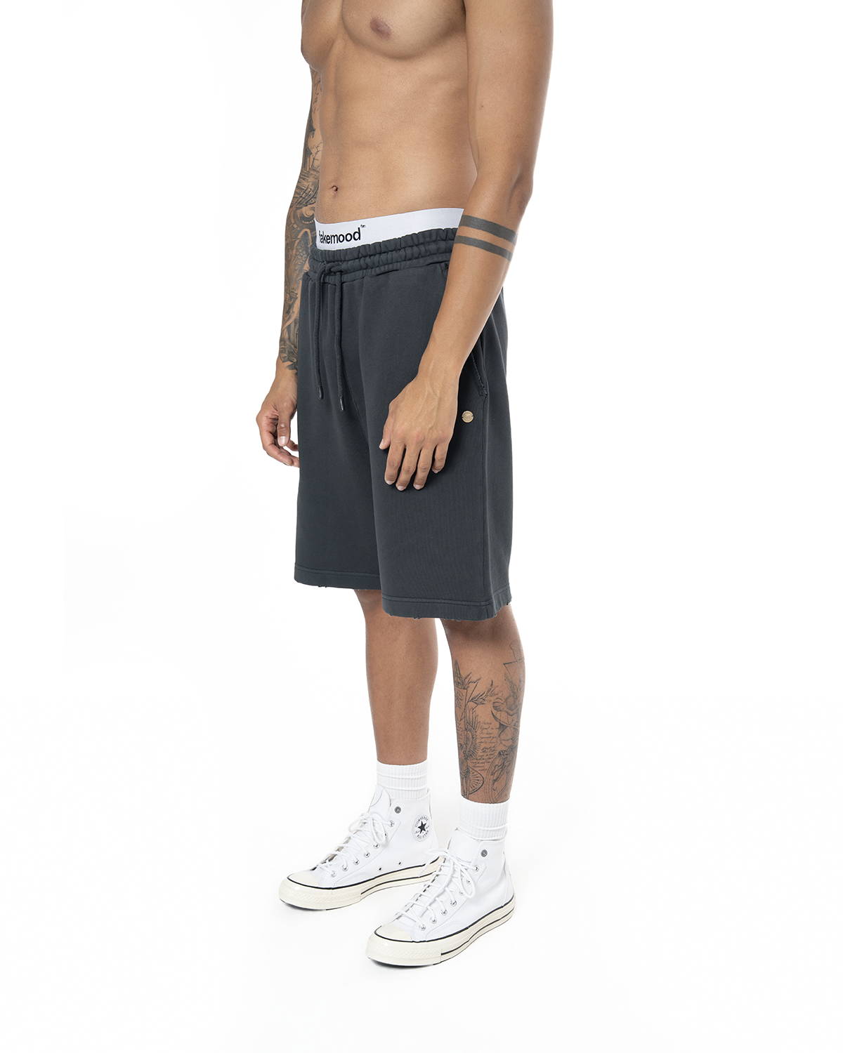Unisex Oversize Nakişli Fm Madalyon Detayli Yipratmali Şort - Black