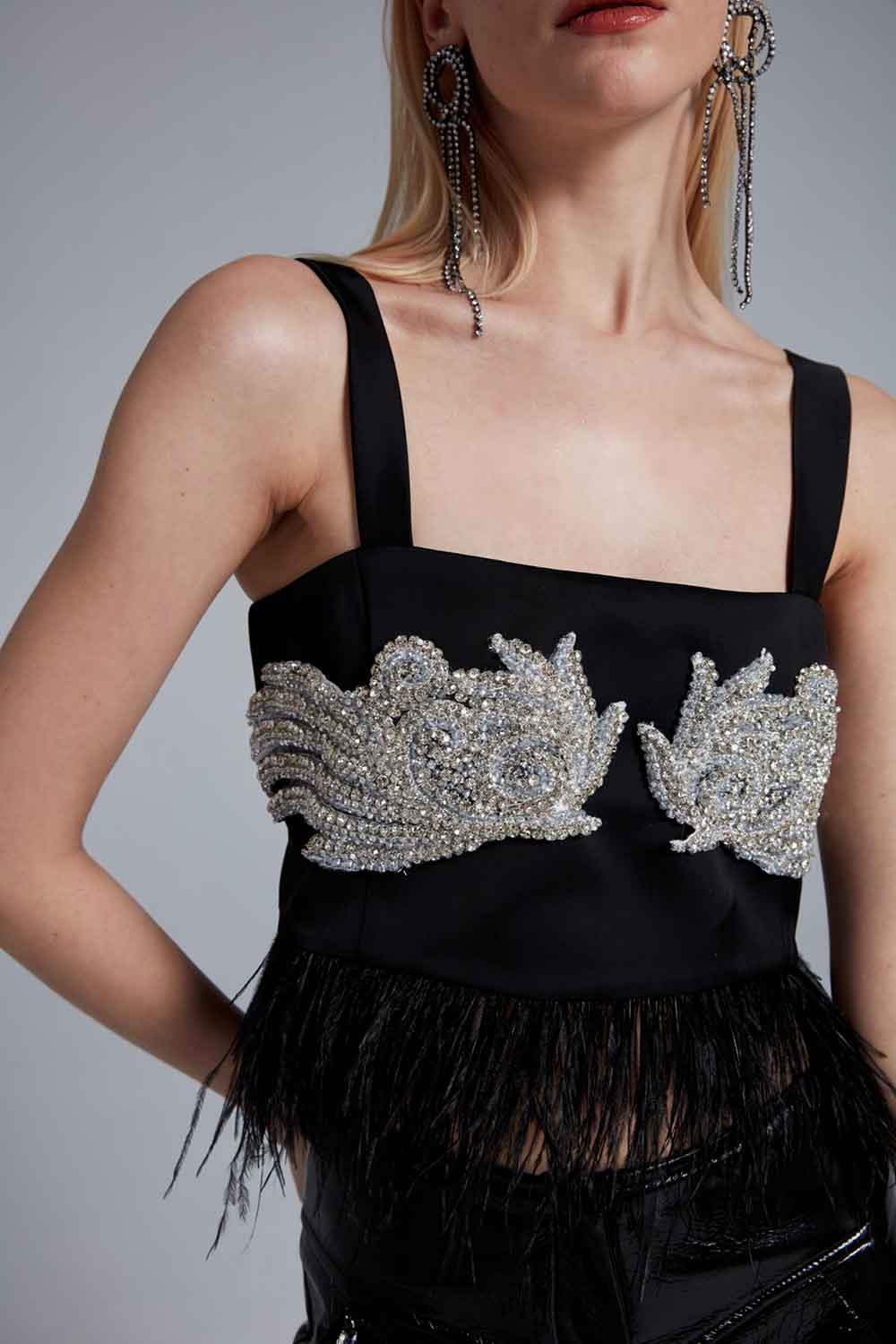 Fickle Hearts-Raven Taş işlemeli Tüylü Top-Top-5-Milagron.com