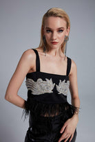 Fickle Hearts-Raven Taş işlemeli Tüylü Top-Top-6-Milagron.com