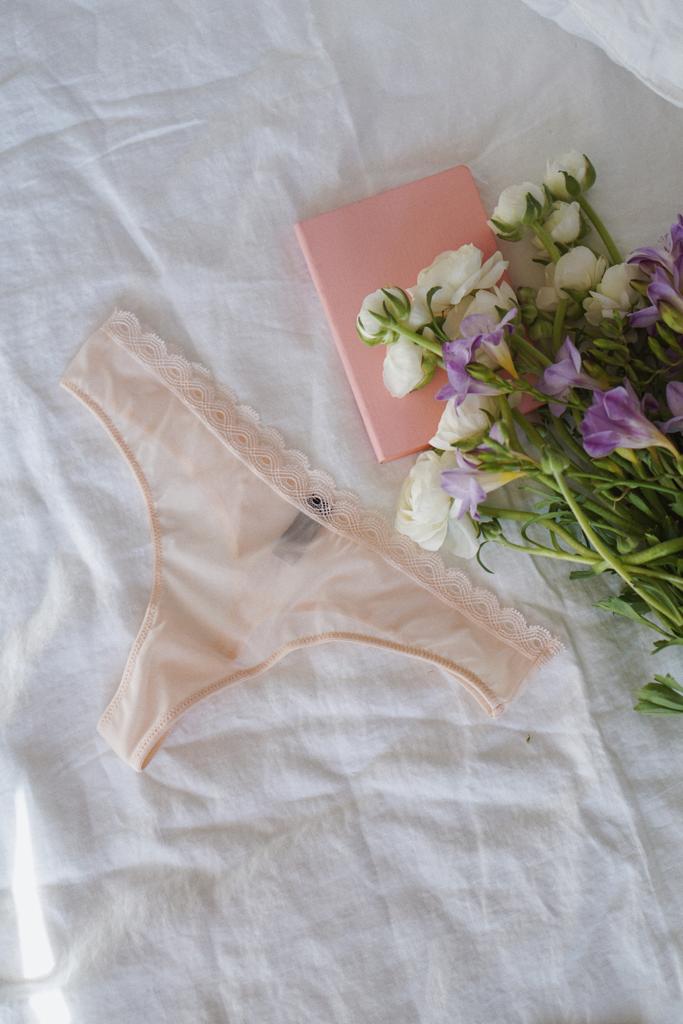 Fifth Sense Lingerie-Nude Audacieuse String-String-3-Milagron.com