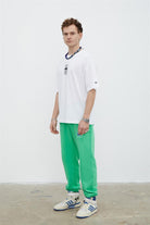 Fifty Pieces-Beyaz Sırt Baskılı Düşük Omuzlu T-Shirt-T-shirts-6-Milagron.com