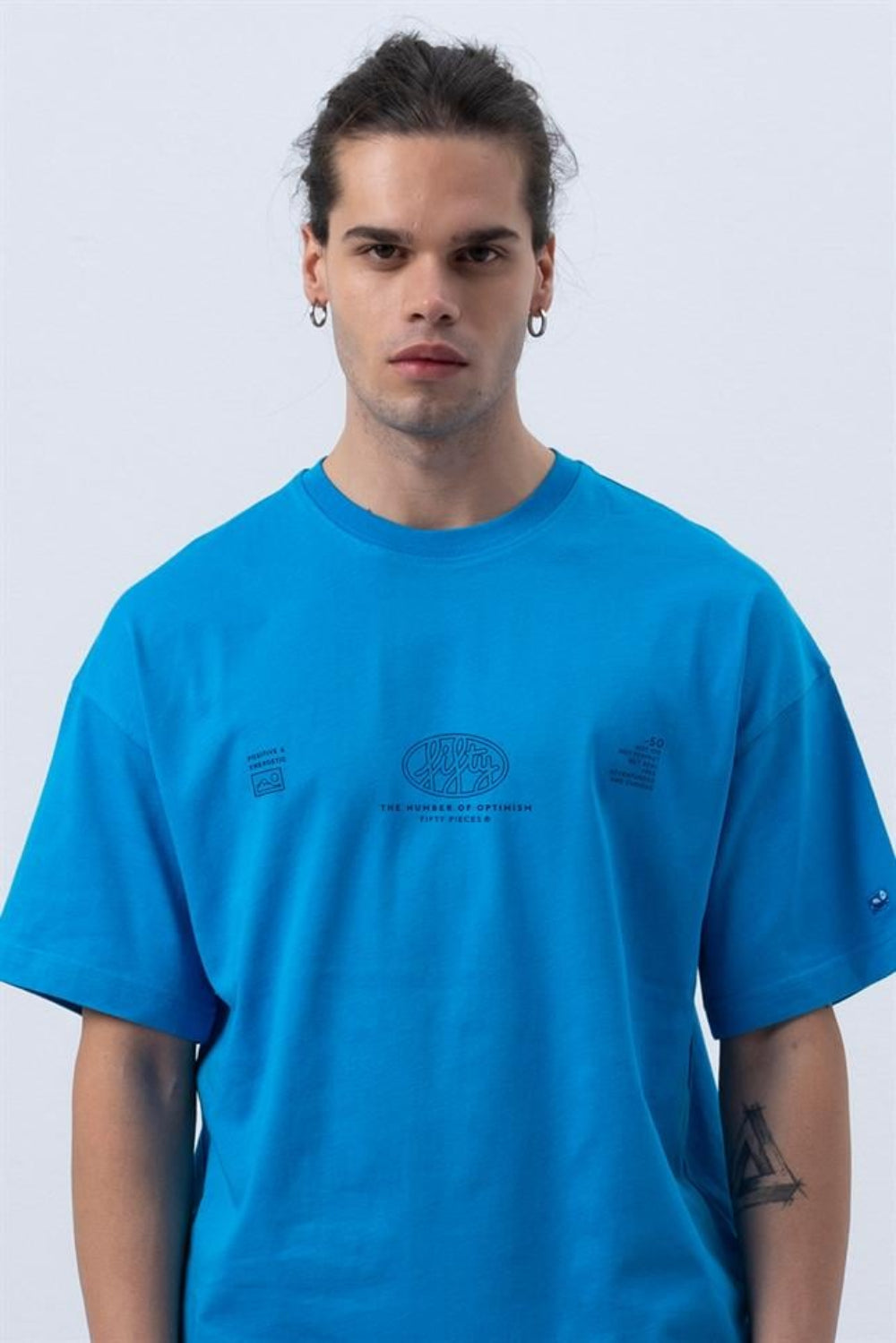 Fifty Pieces-Canlı Mavi Core Düşük Omuzlu T-Shirt-T-Shirts-1-Milagron.com