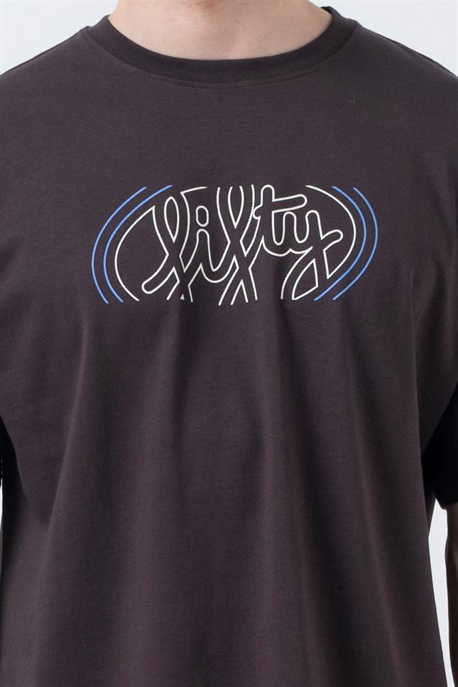 Erkek Kahverengi Düşük Omuzlu Sırt Baskılı T-Shirt