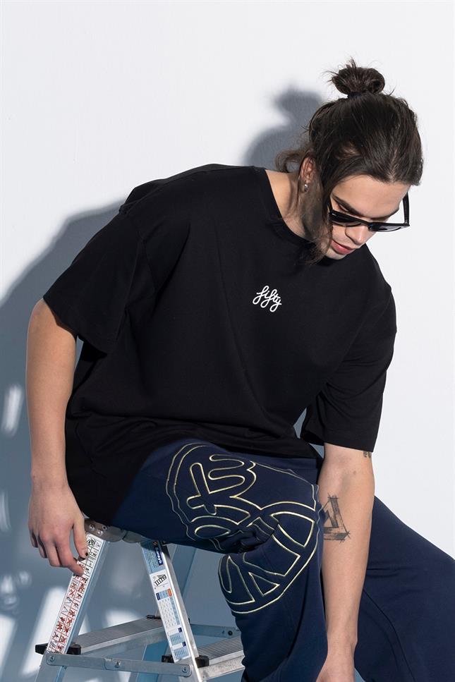 Erkek Siyah Düşük Omuzlu T-Shirt