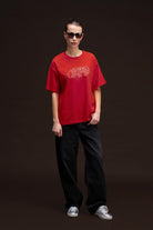 Fifty Pieces-Kadın Kırmızı Oversize Sırt Baskılı T Shirt-T-shirt-1-Milagron.com