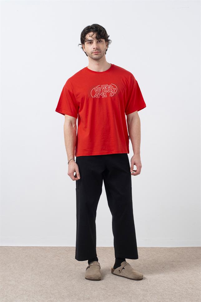 Fifty Pieces-Kırmızı Düşük Omuzlu Sırt Baskılı T-Shirt-T-Shirts-5-Milagron.com