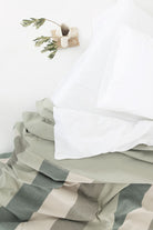 FineGrid-HUES NR.3 Yatak Örtüsü-Yatak Örtüsü-3-Milagron.com