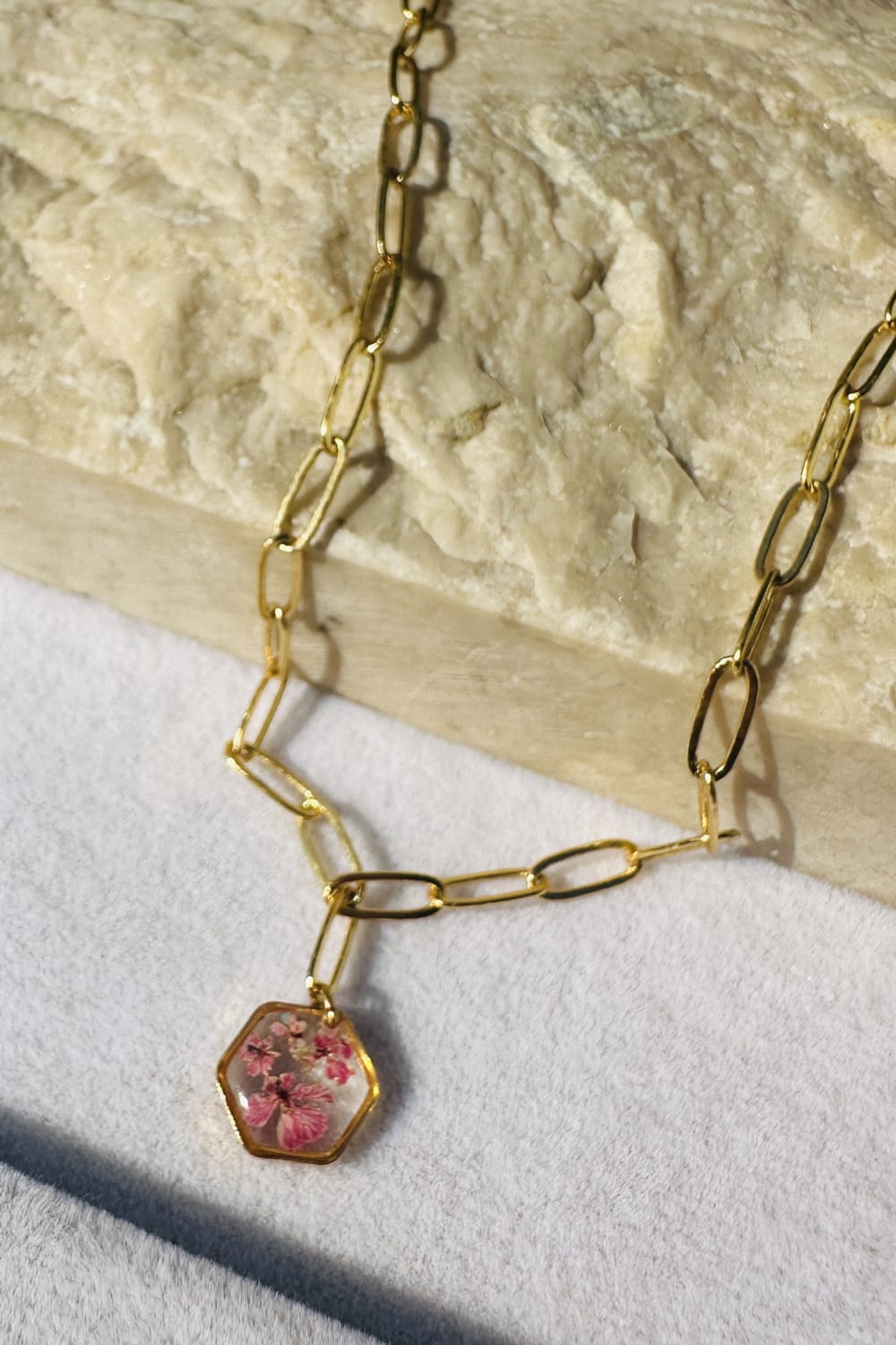 Fiorel Design-Golden Garden Lil Hexagon - Purple-Kolye-1-Milagron.com