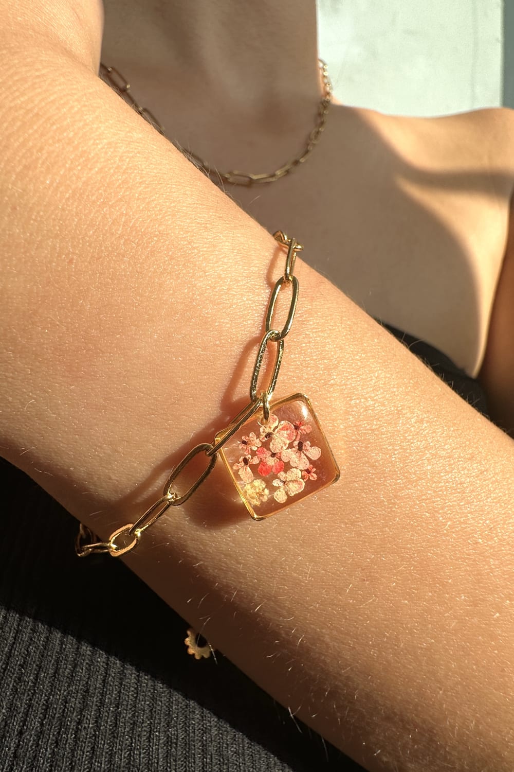 Fiorel Design-Golden Garden Square - Pink Bileklik-Bileklik-2-Milagron.com