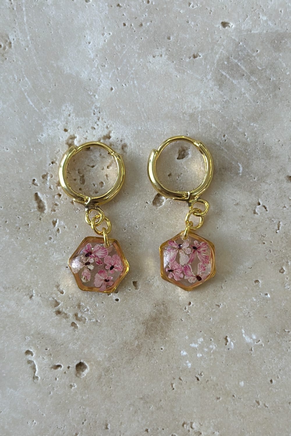 Fiorel Design-Teeny Weeny Drop Hexagon - Purple-Küpe-1-Milagron.com