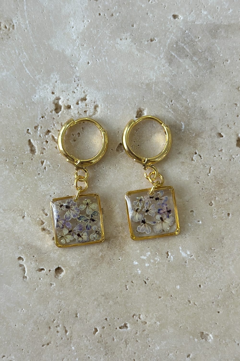 Fiorel Design-Teeny Weeny Drop Square - Lilac-Küpe-1-Milagron.com