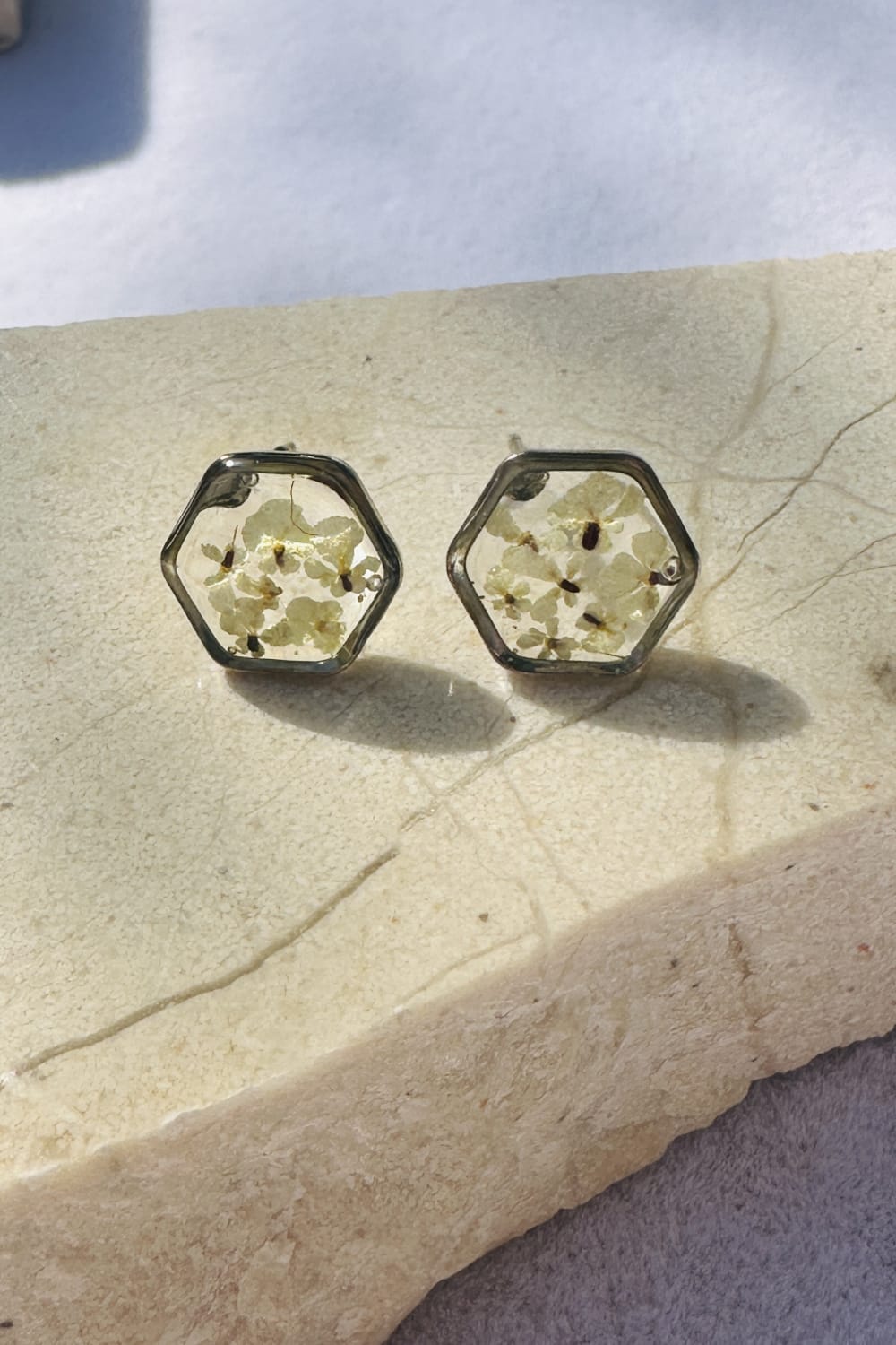 Fiorel Design-Teeny Weeny Hexagon Rhodium - White-Küpe-1-Milagron.com