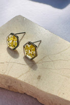 Fiorel Design-Teeny Weeny Hexagon Rhodium - Yellow-Küpe-3-Milagron.com