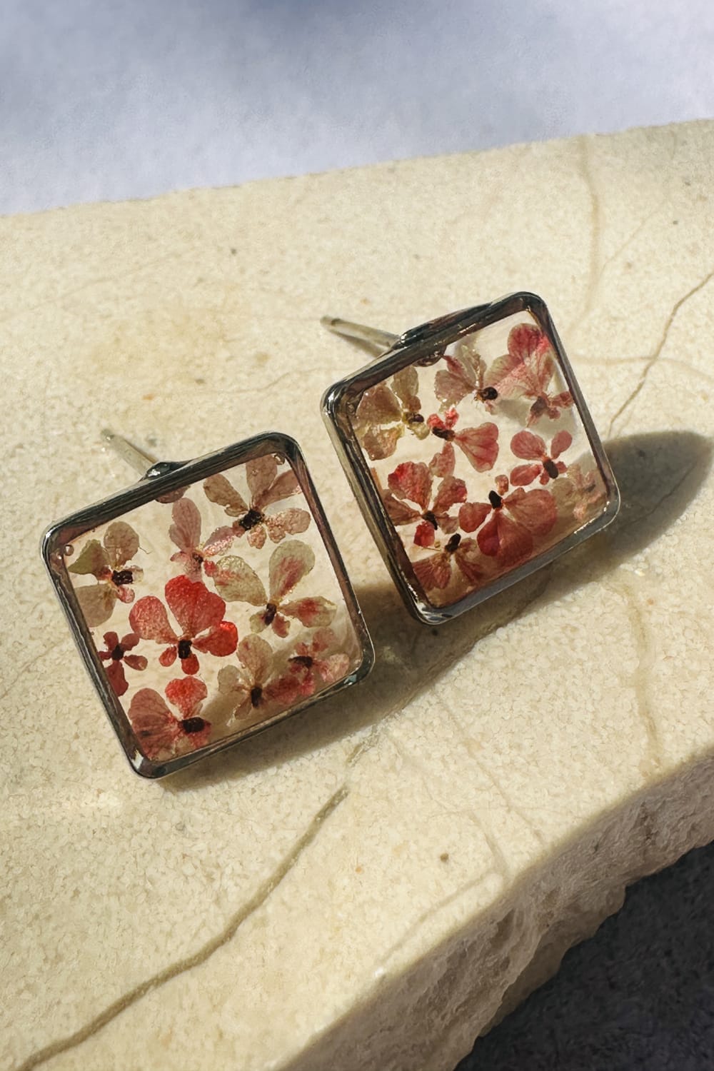 Fiorel Design-Teeny Weeny Square Rhodium - Pink-Küpe-1-Milagron.com