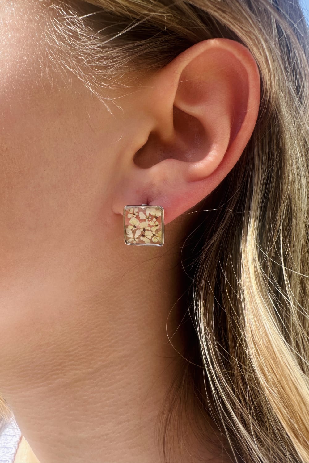 Fiorel Design-Teeny Weeny Square Rhodium - White-Küpe-2-Milagron.com