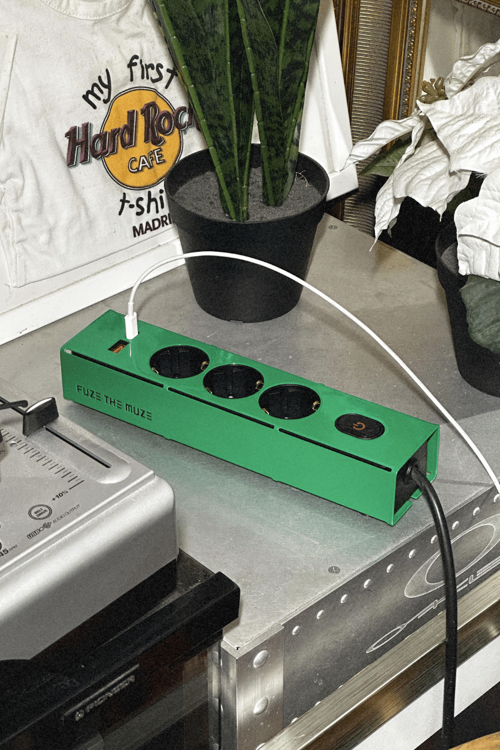 Muze 2.0 Alien Green Hızlı Şarjlı Grup Priz - 0